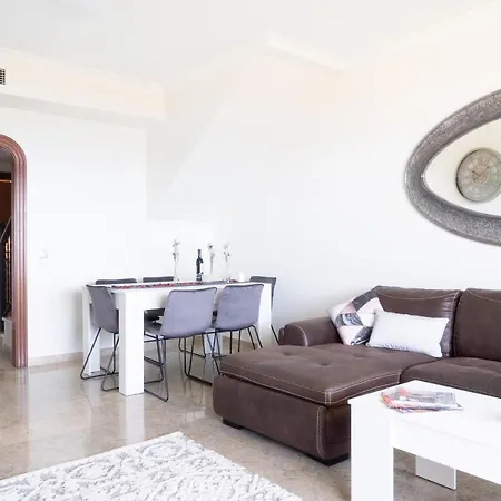 아파트 Belvedere Penthouse *